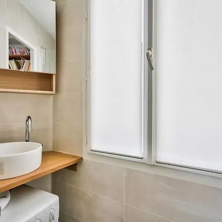 Beautiful One Bed Near Goutte D'or * Paris
