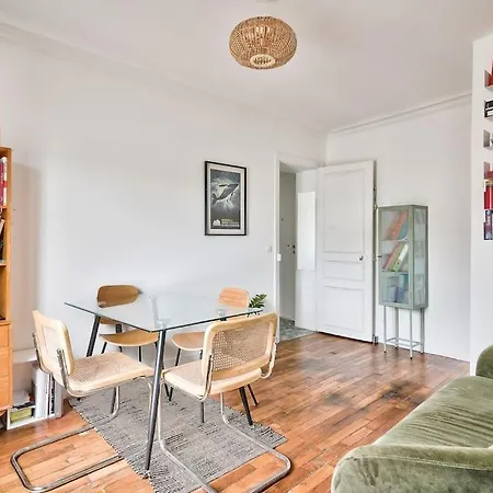 Beautiful One Bed Near Goutte D'or Paris