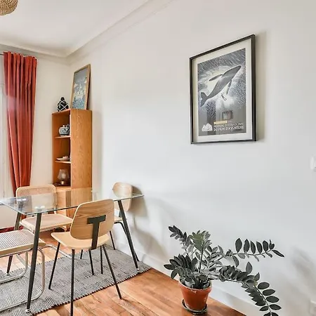 Beautiful One Bed Near Goutte D'or Apartment *